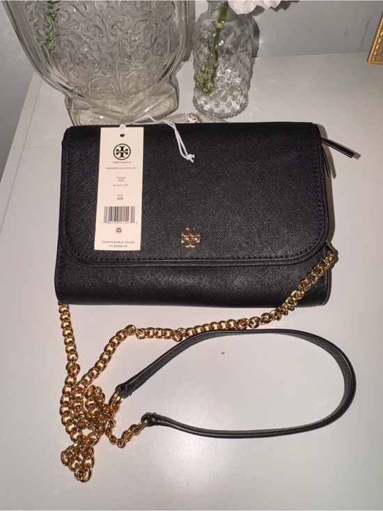Tory Burch Handbags - Tory Burch Black Pebbled Leather Crossbody with Gold Hardware